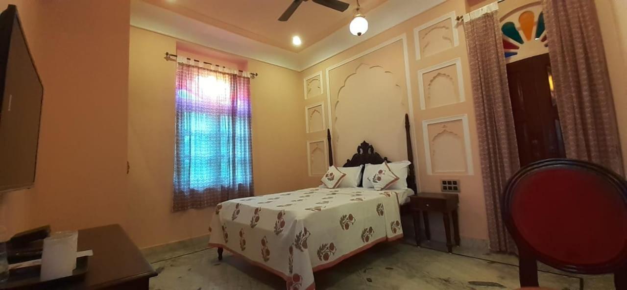 Hotel Raj Rajeshwari Haveli Jaipur Zimmer foto